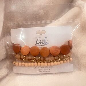 Ciel Wooden and Gold Beaded Bracelet Set